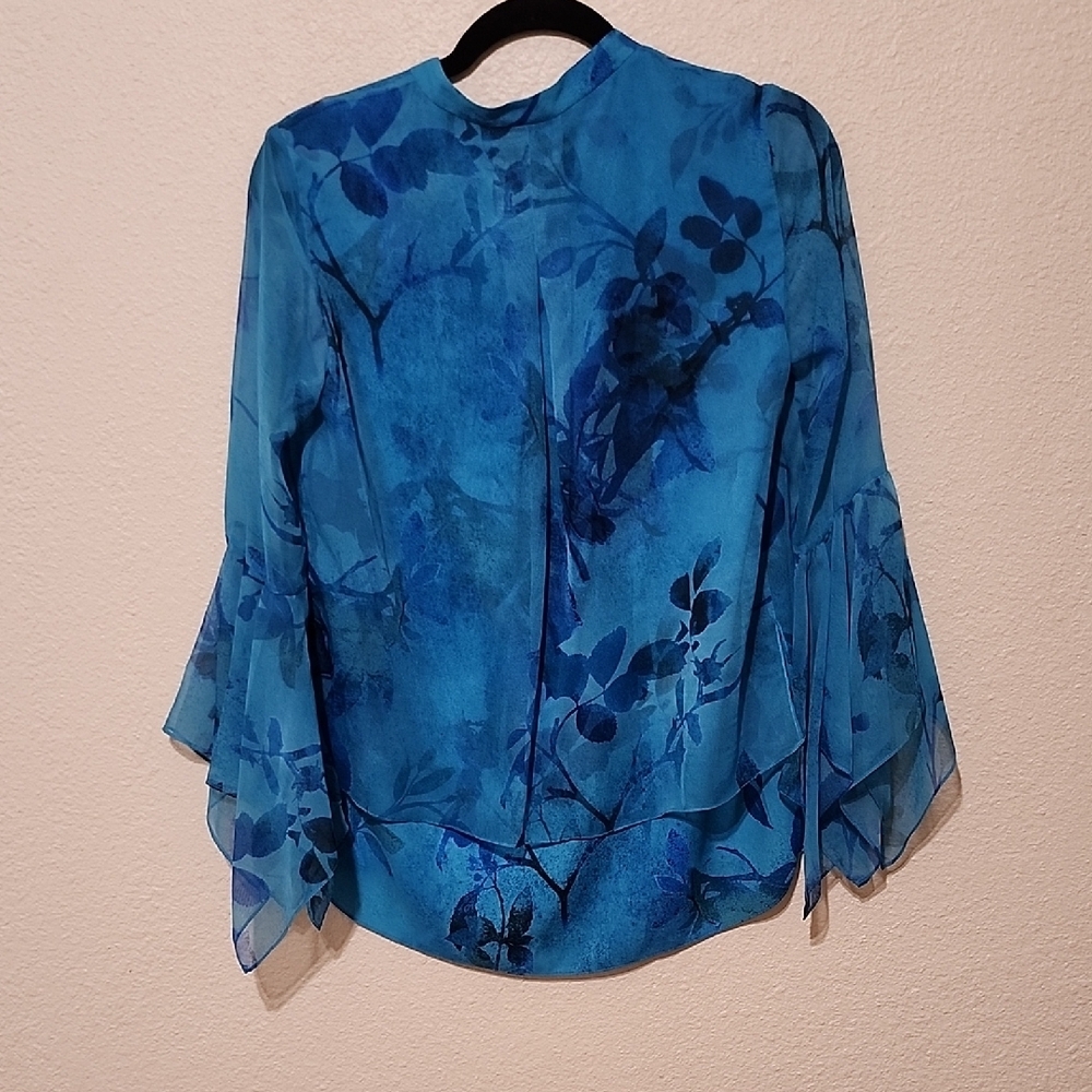Elie Tahari Blue Blouse with Mandarin Collar and 3/4 Sleeves - Picture 10 of 11